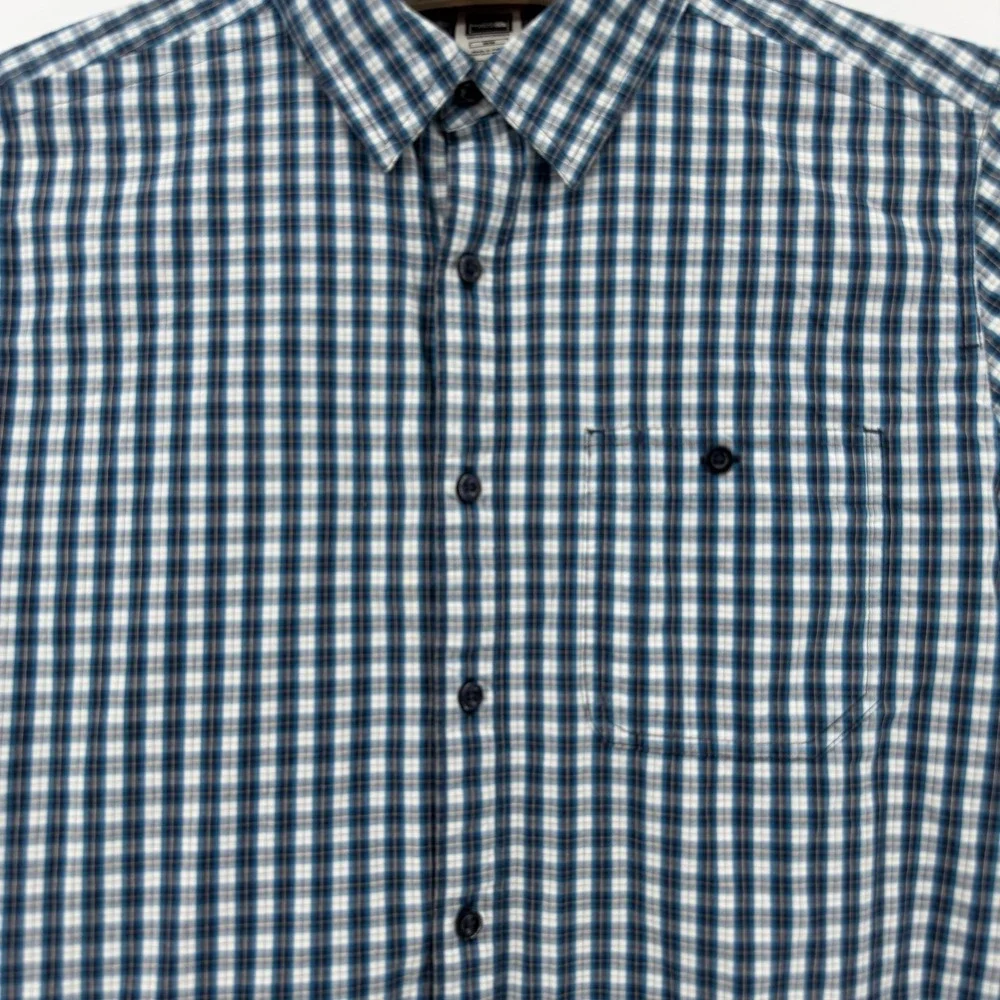 The North Face Plaid Button Down Shirt Mens M Blue White Long Sleeve Pocket